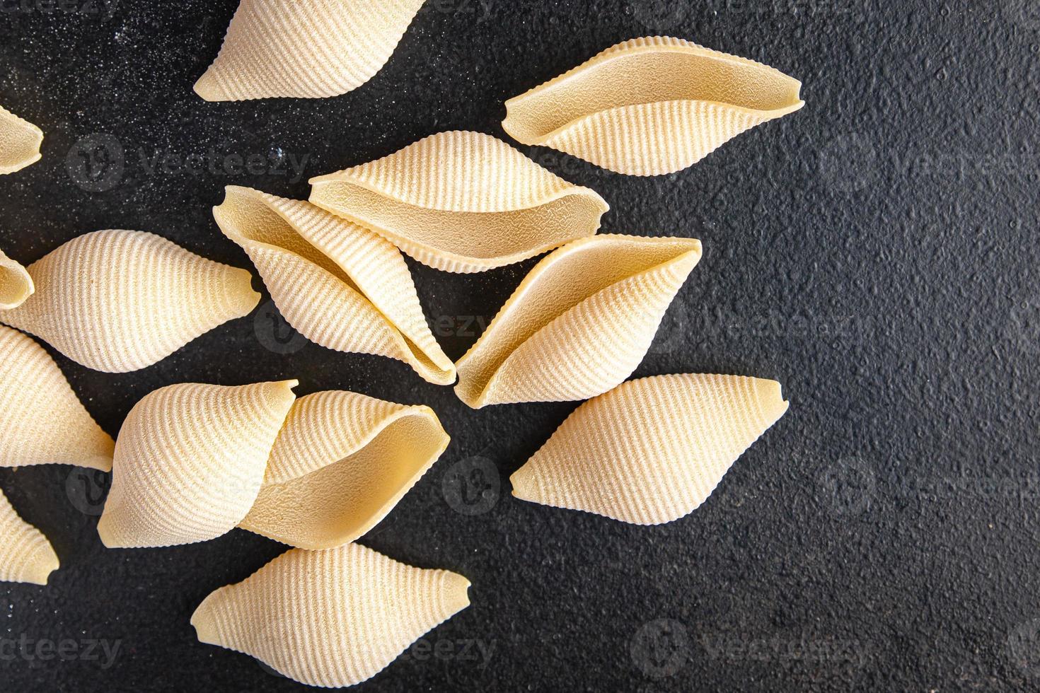 pasta conchiglie raw shell comida sana alimentos antecedentes foto