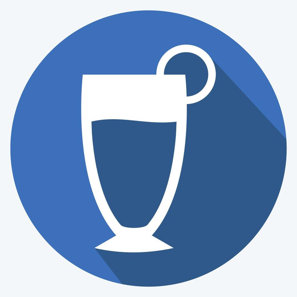 icono de cerveza artesanal en el moderno estilo de sombra larga aislado sobre fondo azul suave vector