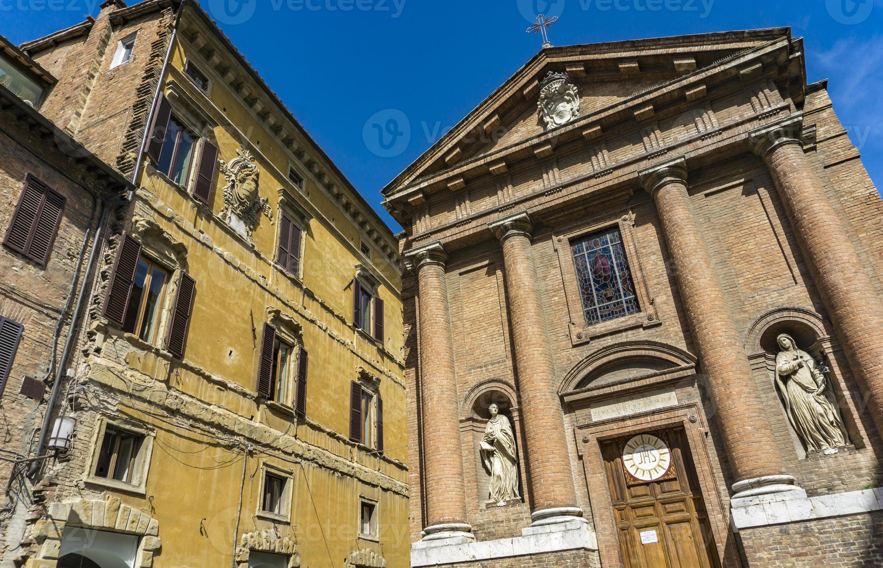 Chiesa di San Cristoforo in Siena, Italy 4926371 Stock Photo at Vecteezy Chiesa di San Cristoforo in Siena, Italy 4926371 Stock Photo at Vecteezy