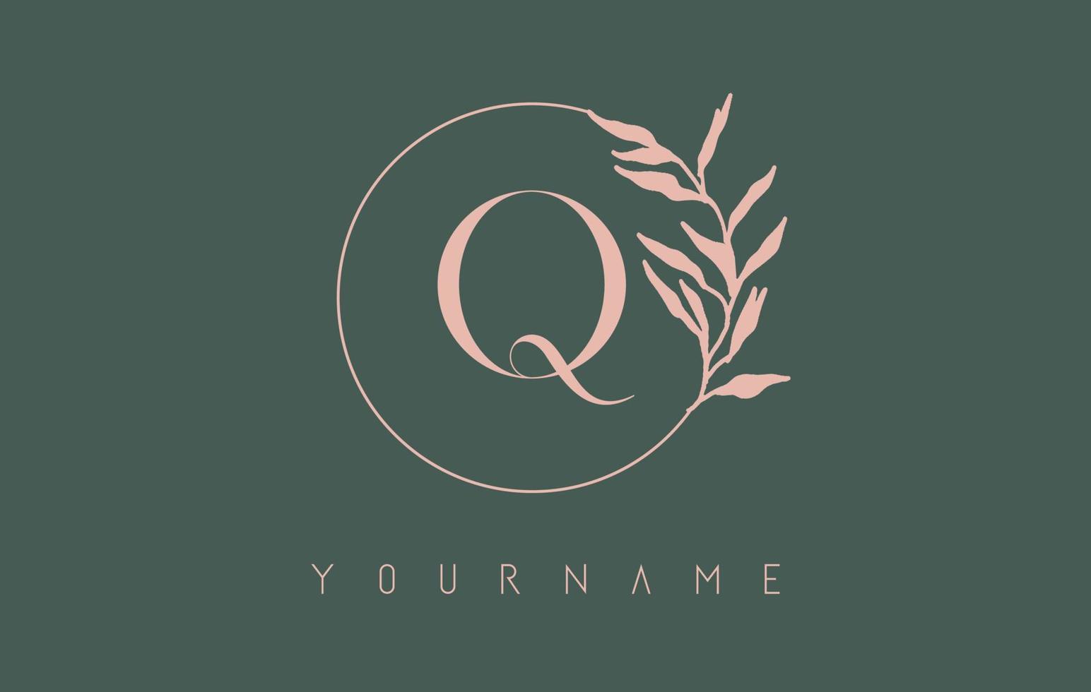 Diseño de logotipo letra q con círculo rosa polvo y hojas sobre un fondo verde. Ilustración de vector de letra inicial q con elementos botánicos.