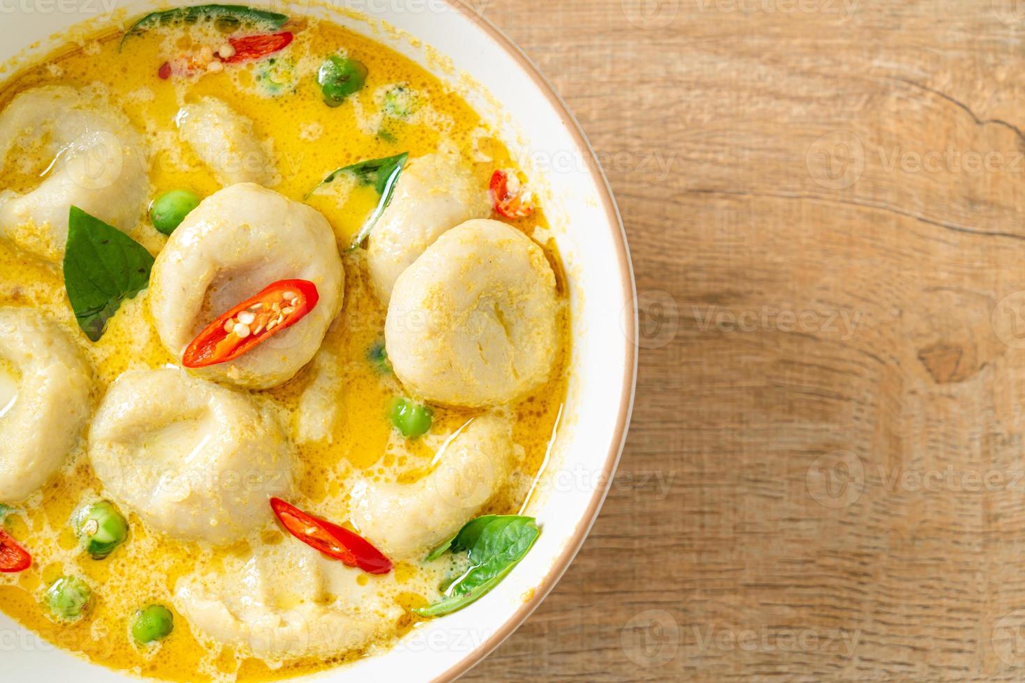 Green curry soup with Fish ball photo