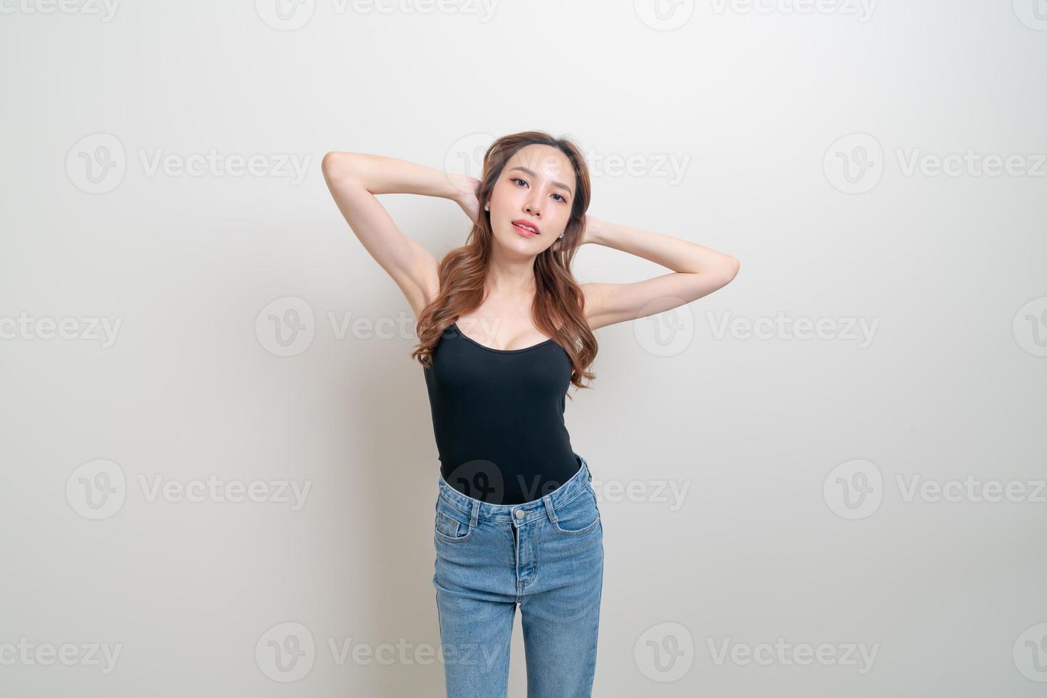 retrato, mujer hermosa, con, sentimiento feliz, y, sonriente foto