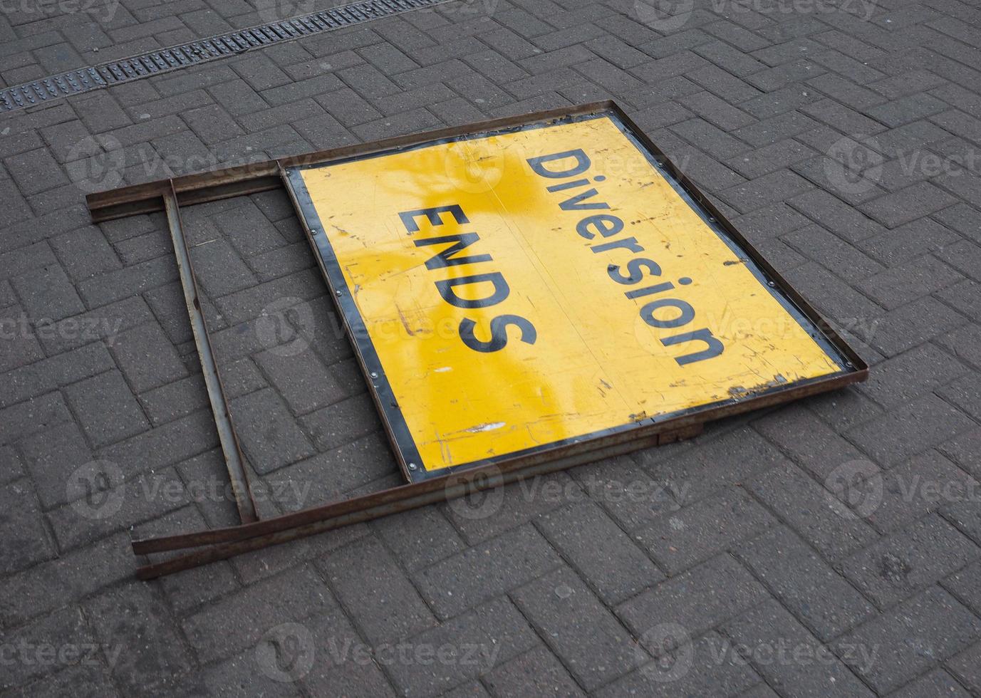 diversion ends sign photo