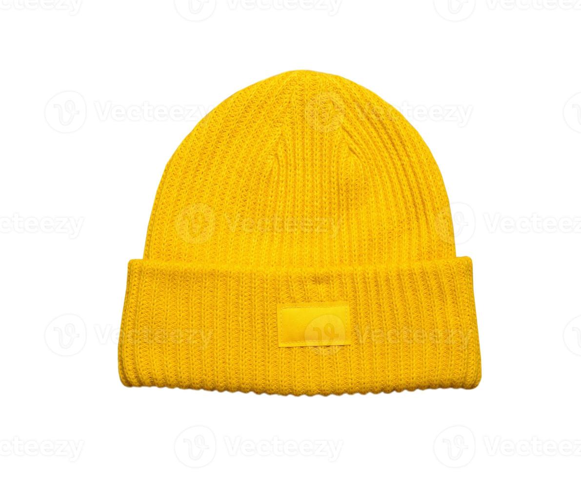 Sombrero de invierno amarillo aislado sobre fondo blanco, gorro de invierno aislado foto