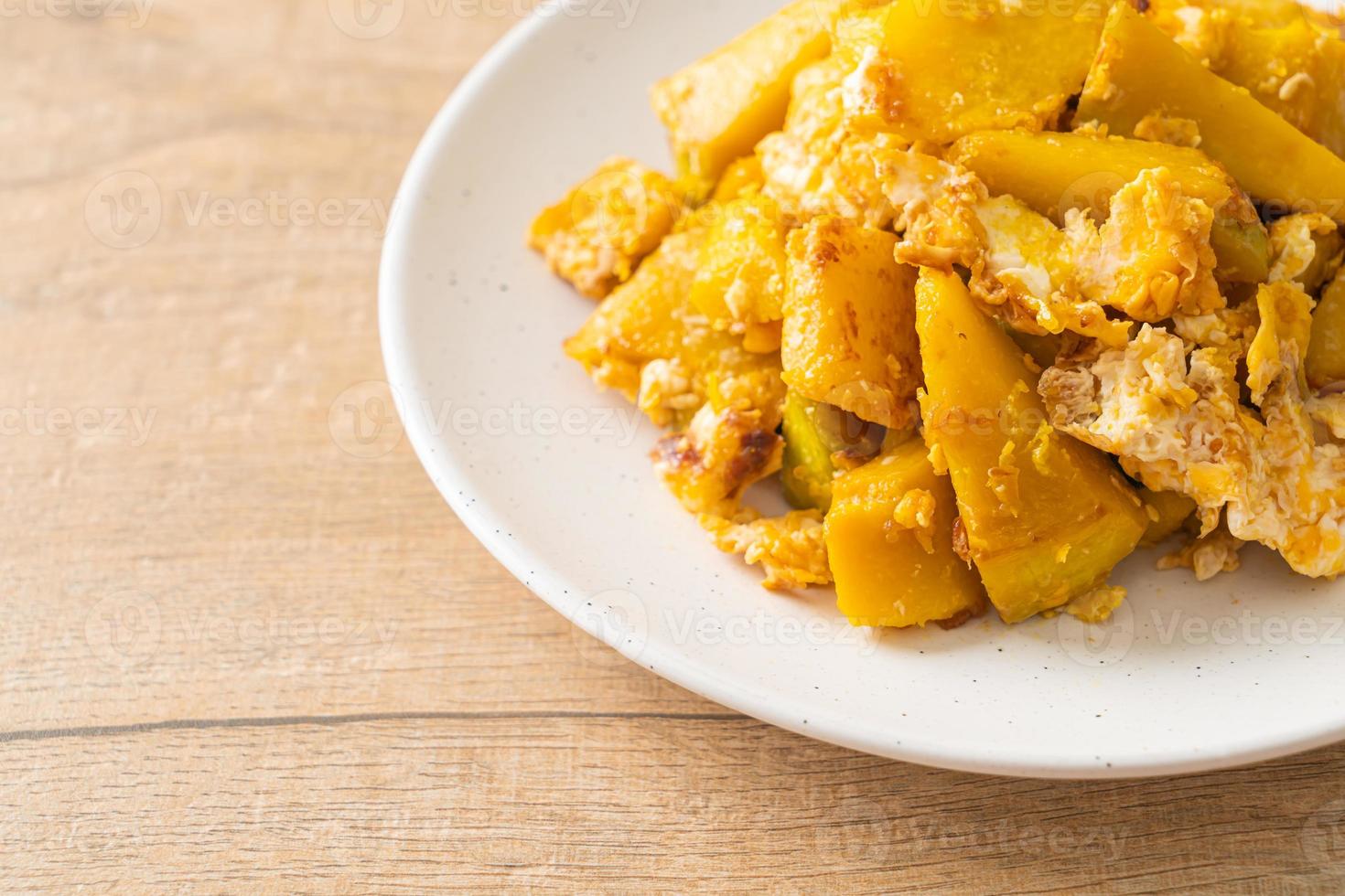 Stir Fried Pumpkin with Egg 4962947 Stock Photo at Vecteezy