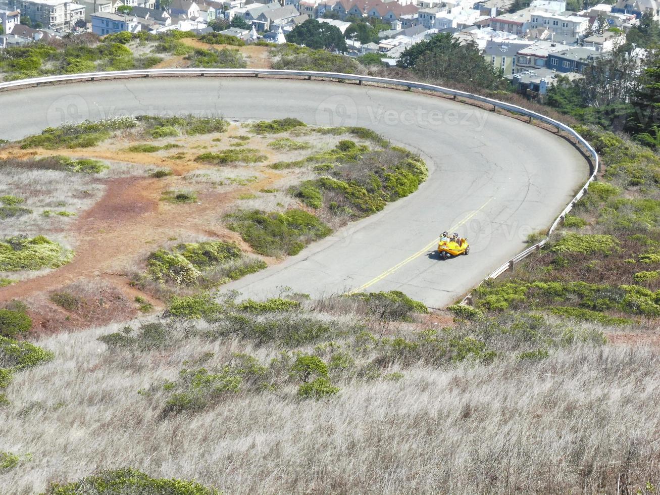 yellow sidecar in San Francisco road photo