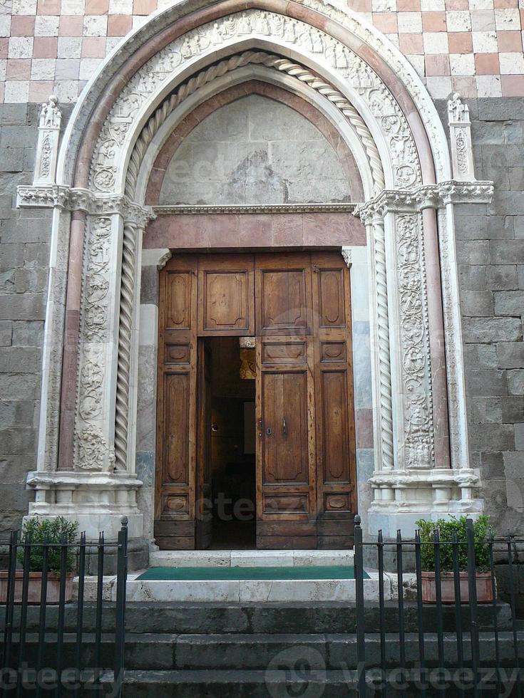 iglesia de santa maria della salute en viterbo foto