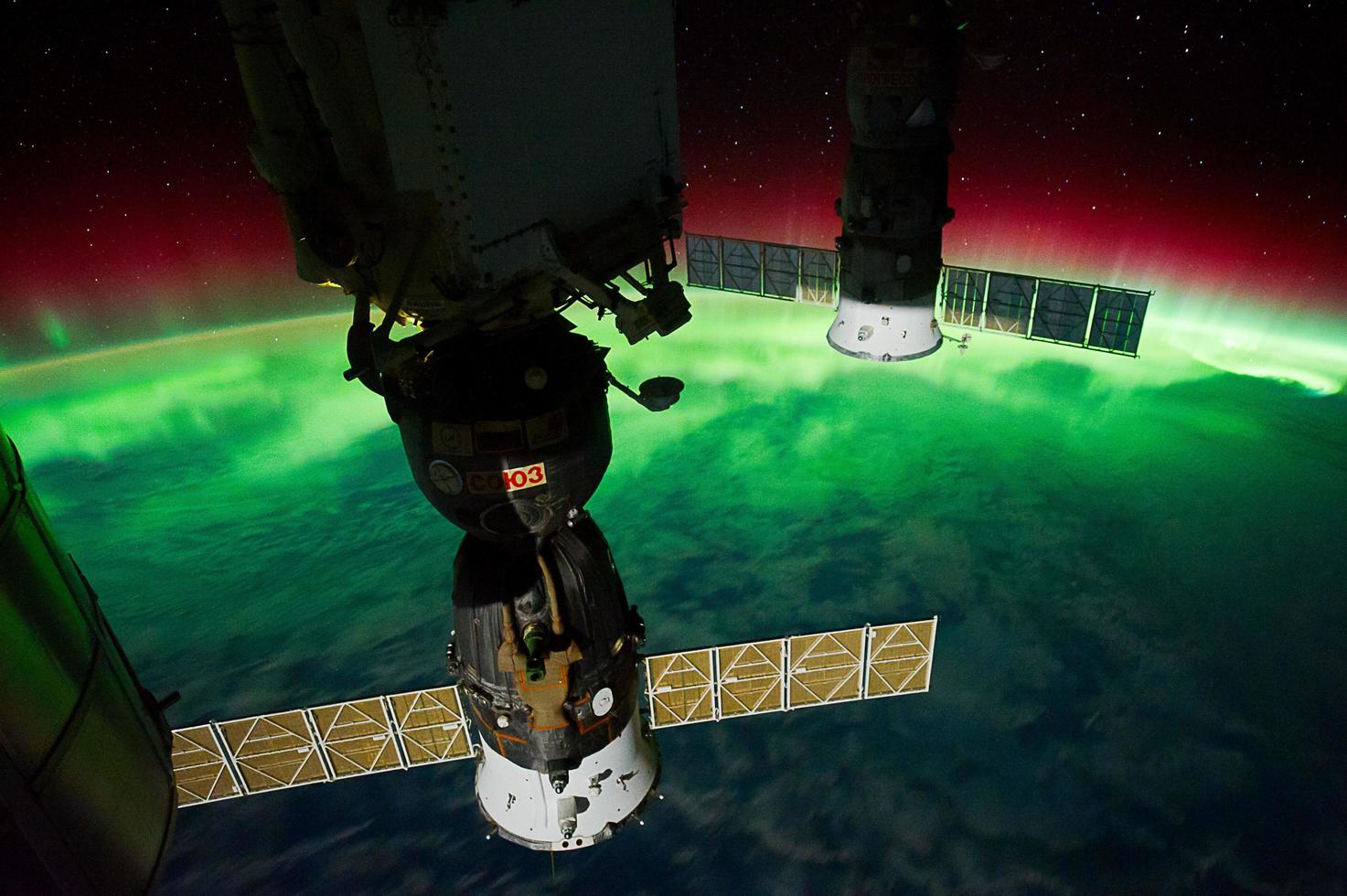 Aurora Australis view taken by the Expedition 29 crew photo