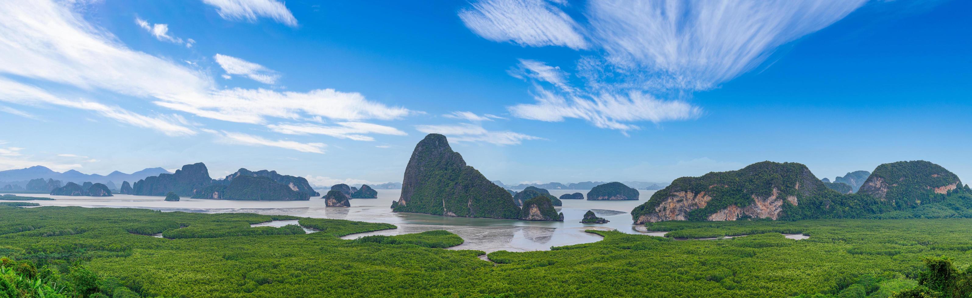 samet nangshe viewpoint paisaje de montaña bahía de phang nga phuket tailandia foto