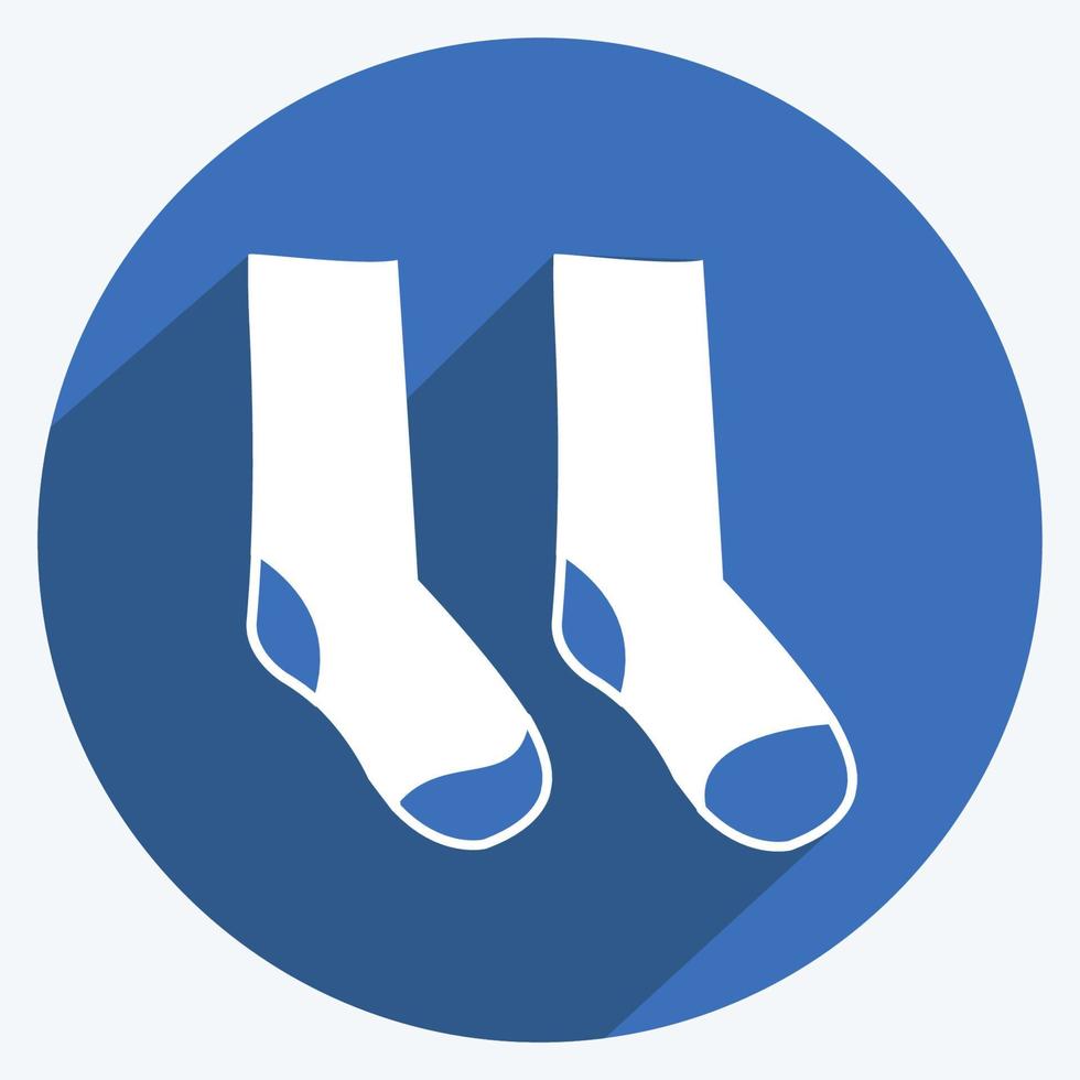 icono de calcetines en el moderno estilo de sombra larga aislado sobre fondo azul suave vector