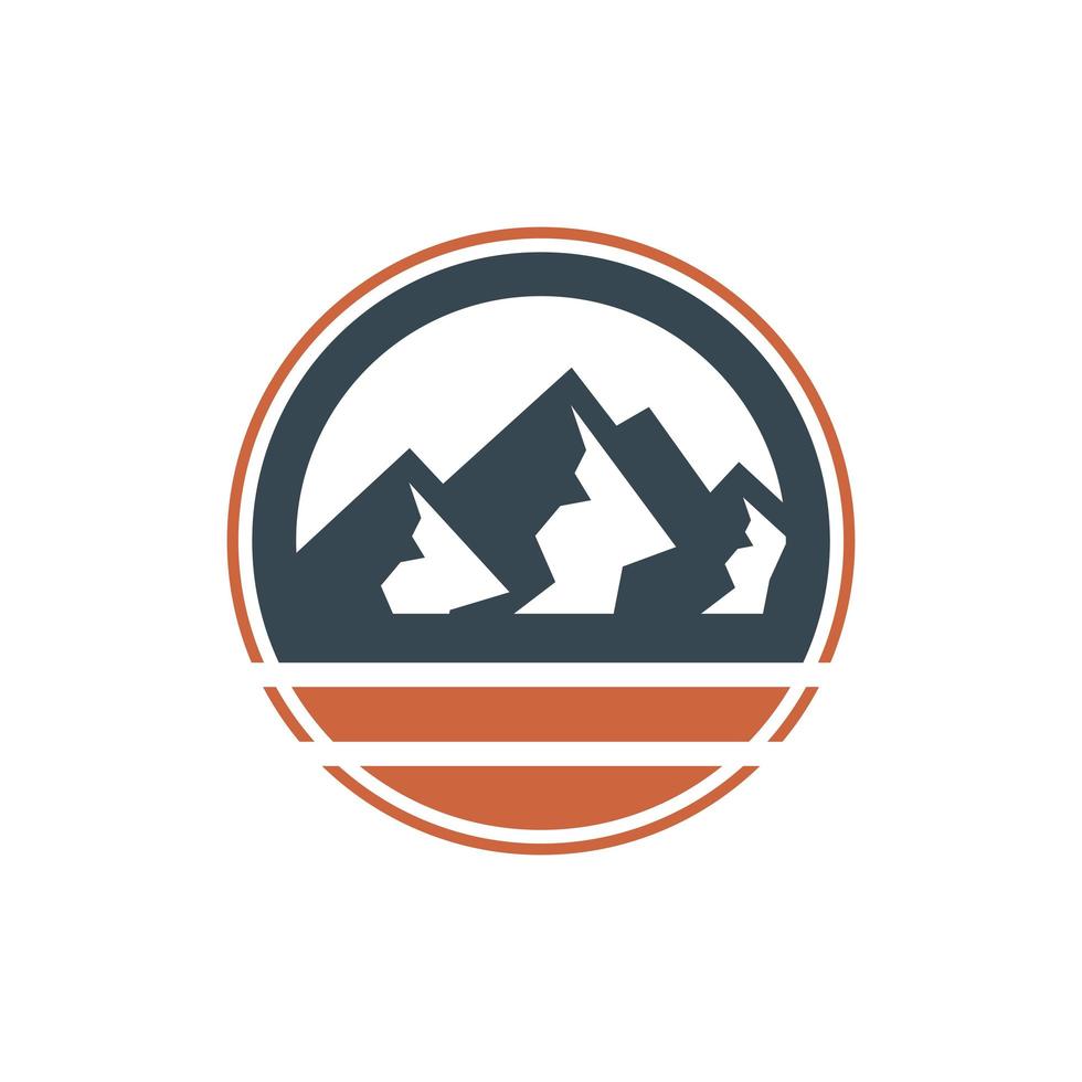 logotipo de emblema de paisaje de naturaleza de montaña vector