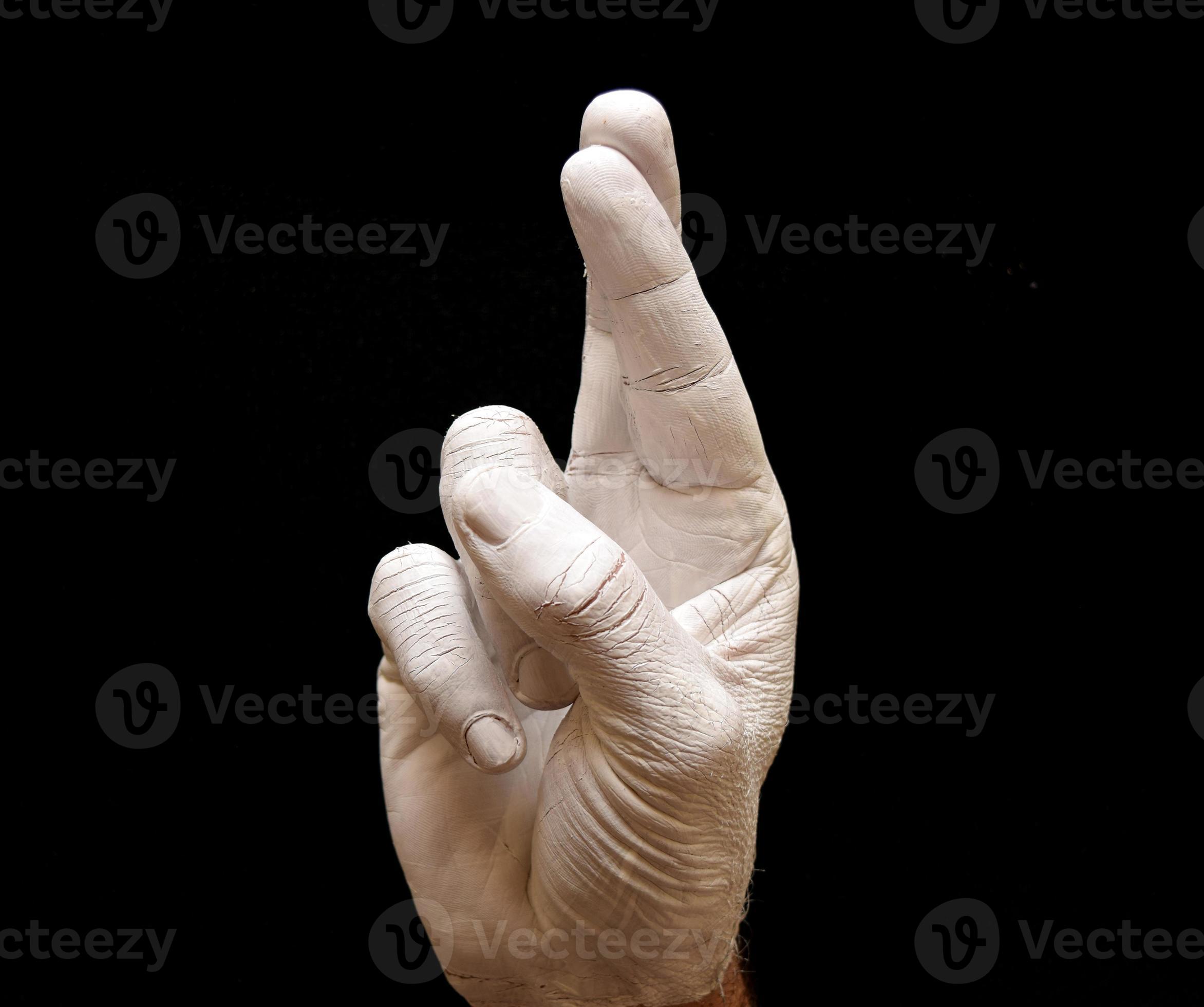 sign language letter r 5023878 Stock Photo at Vecteezy