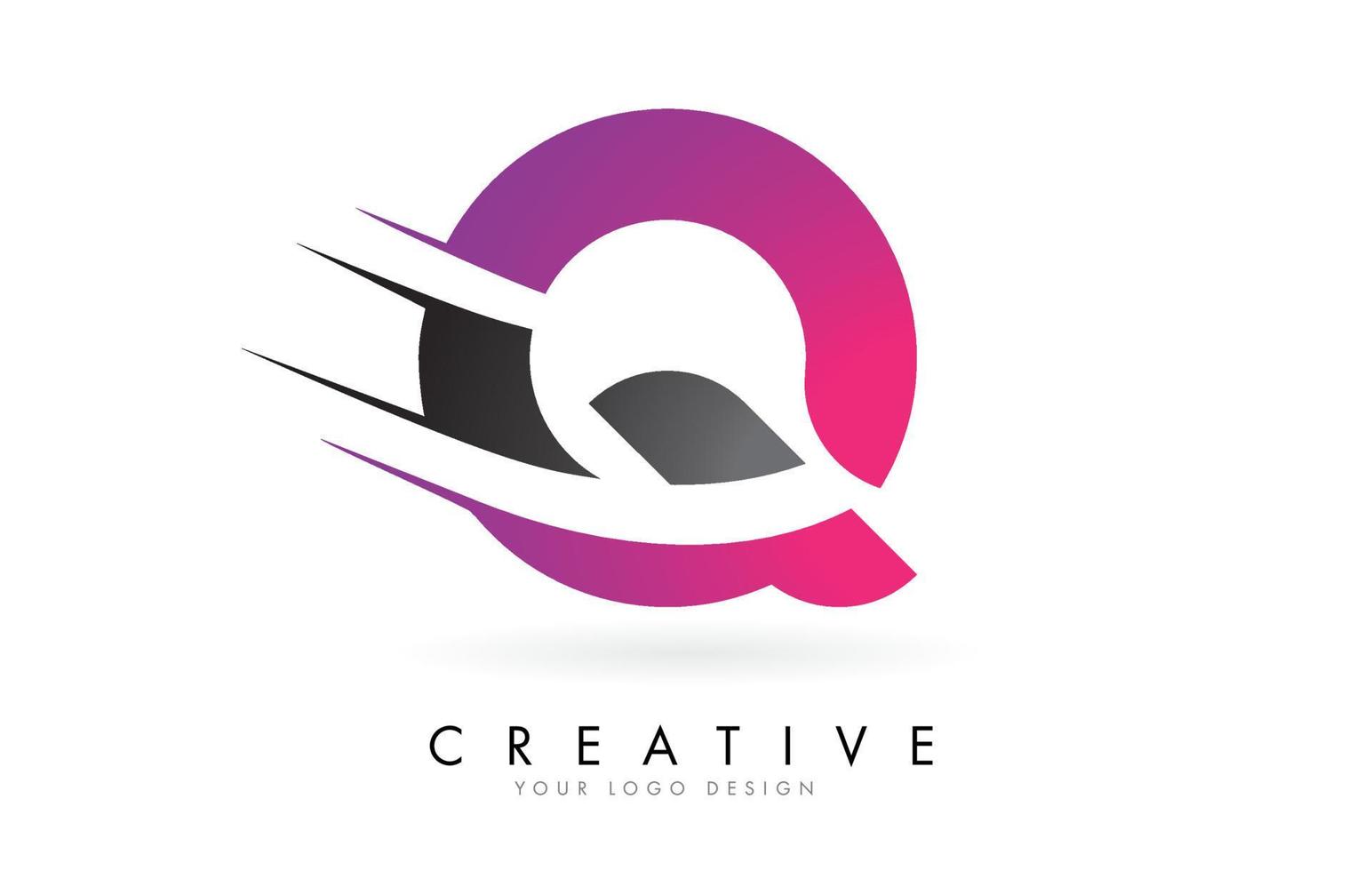 Logotipo de letra q con diseño de bloques de color rosa y gris y corte creativo. vector