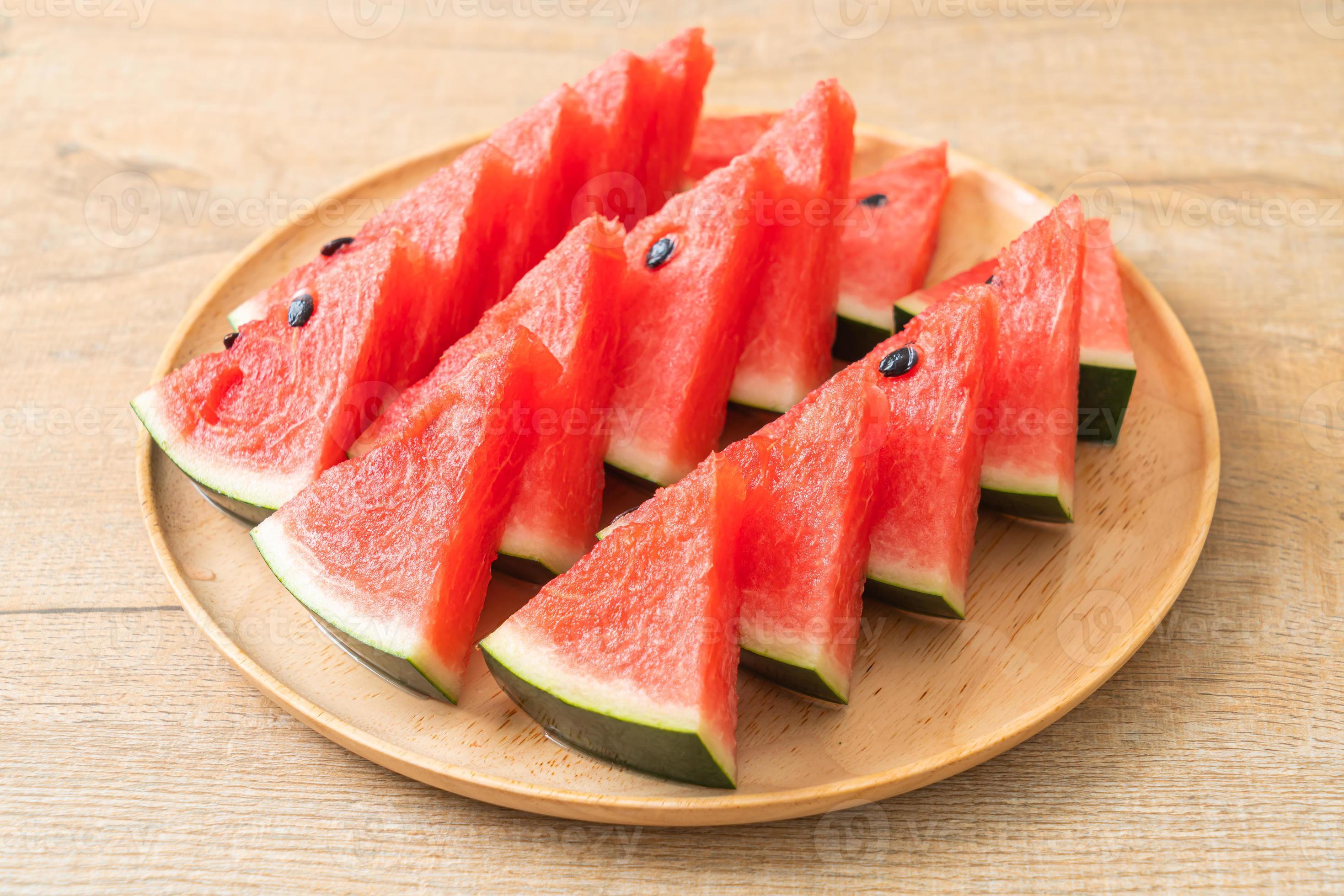 Don'T Get Sick! The Exact Cold Temp For Sliced Watermelon - 98cv3e9