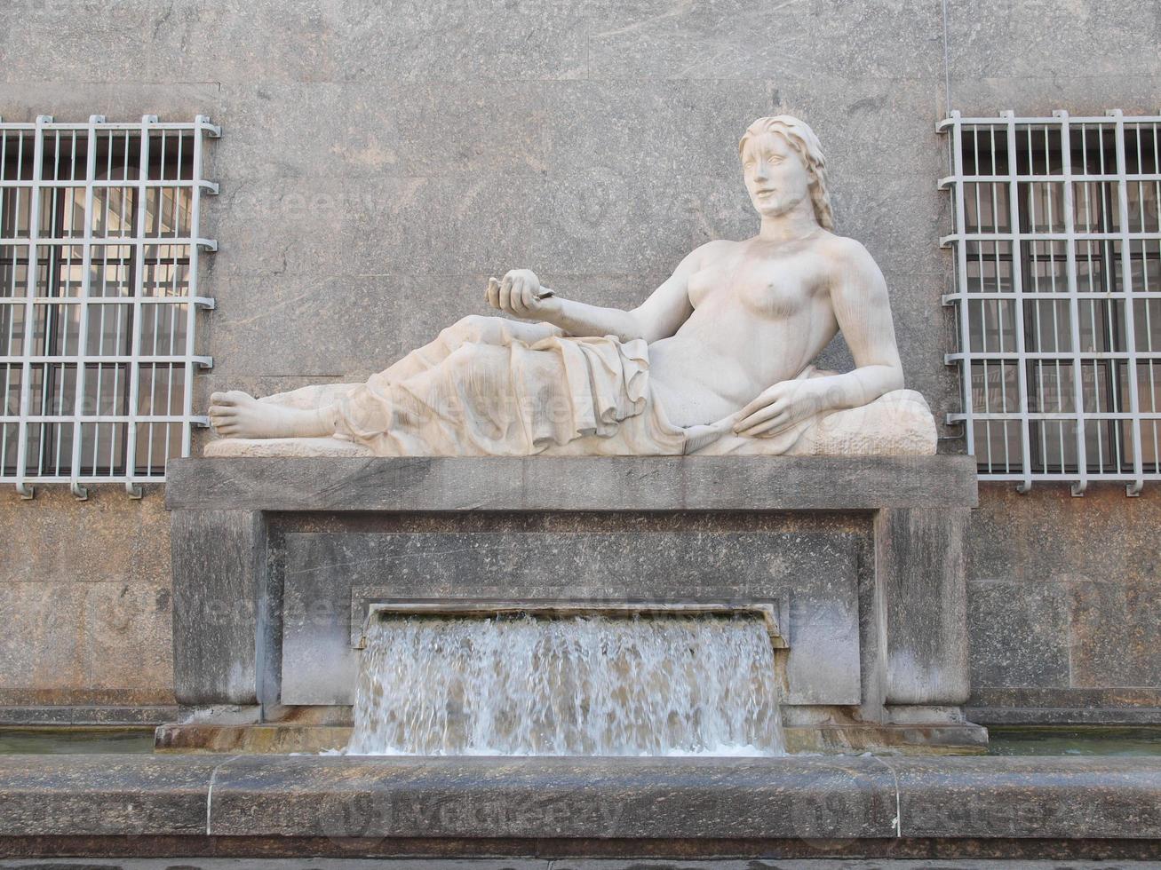 Dora Statue, Turin photo