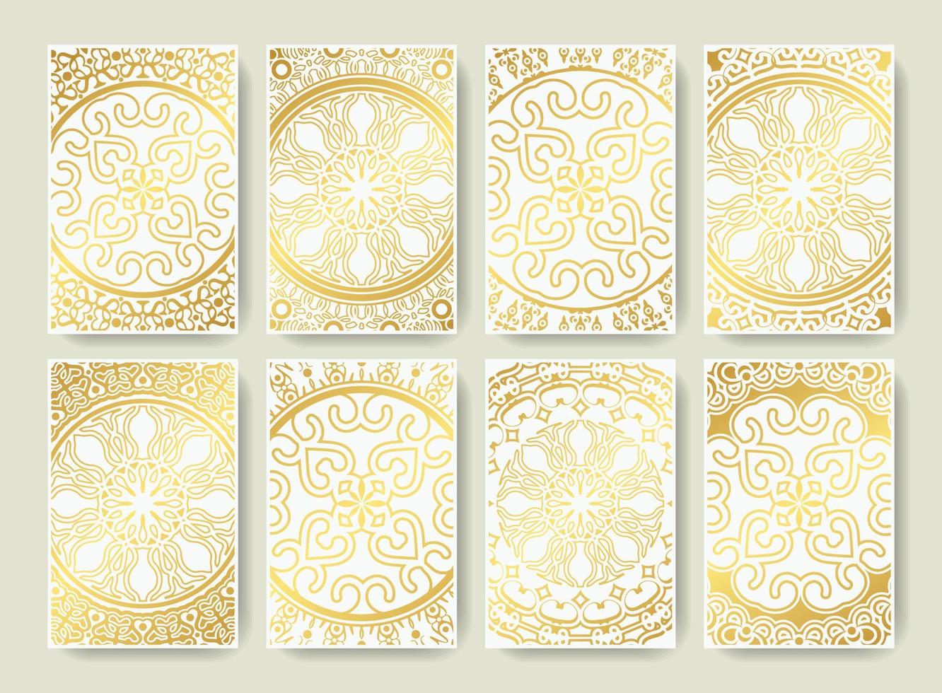 Tarjeta de mandala blanca de lujo con patrón de adorno floral vector