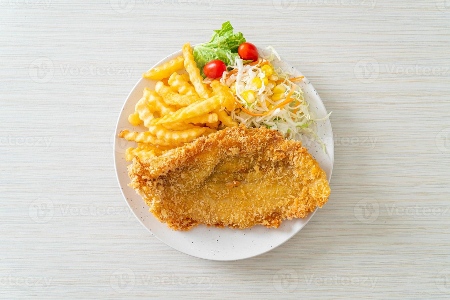 fried fish and potatoes chips photo