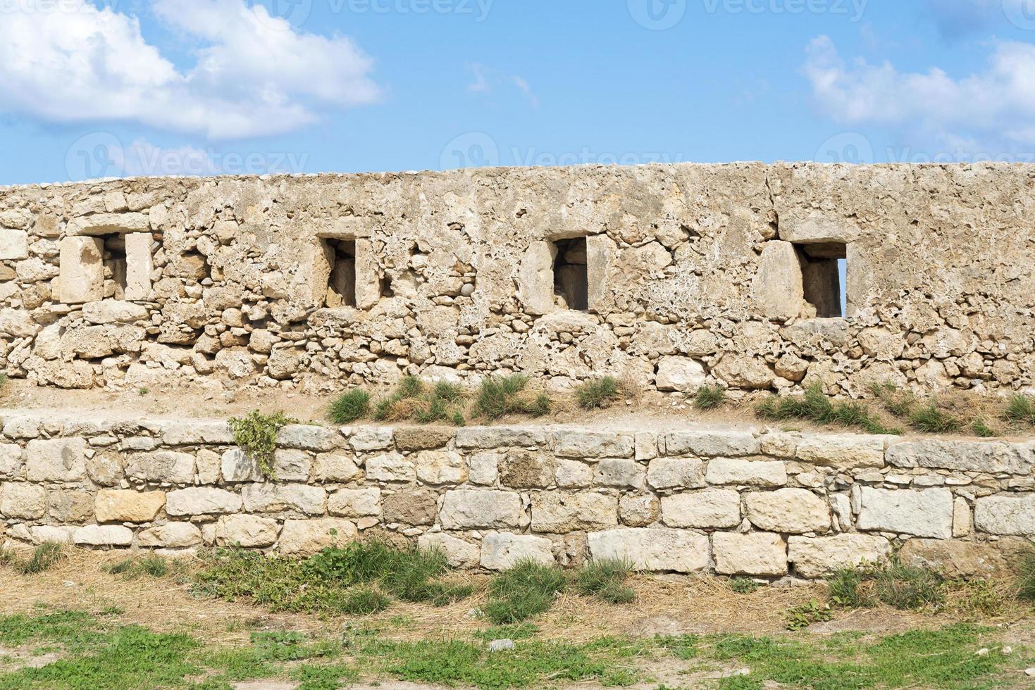 bastión de la ciudadela fortezza en la ciudad de rethymno, creta, grecia foto