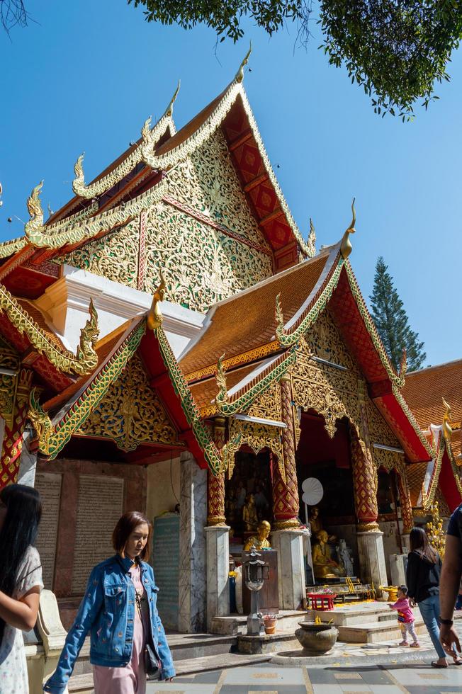 chiang mai tailandia12 de enero de 2020wat phra that doi suthep temple el templo tiene 689 metros de altura desde las llanuras de chiang mai y 1046 metros sobre el nivel del mar. el templo más importante de chiang mai foto