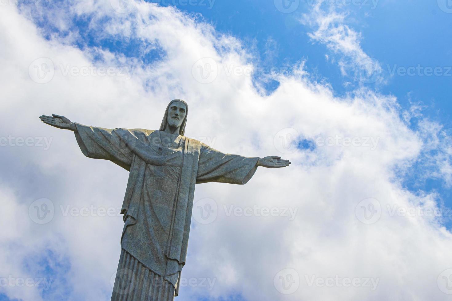 cristo redentor en la montaña corcovado río de janeiro brasil. foto