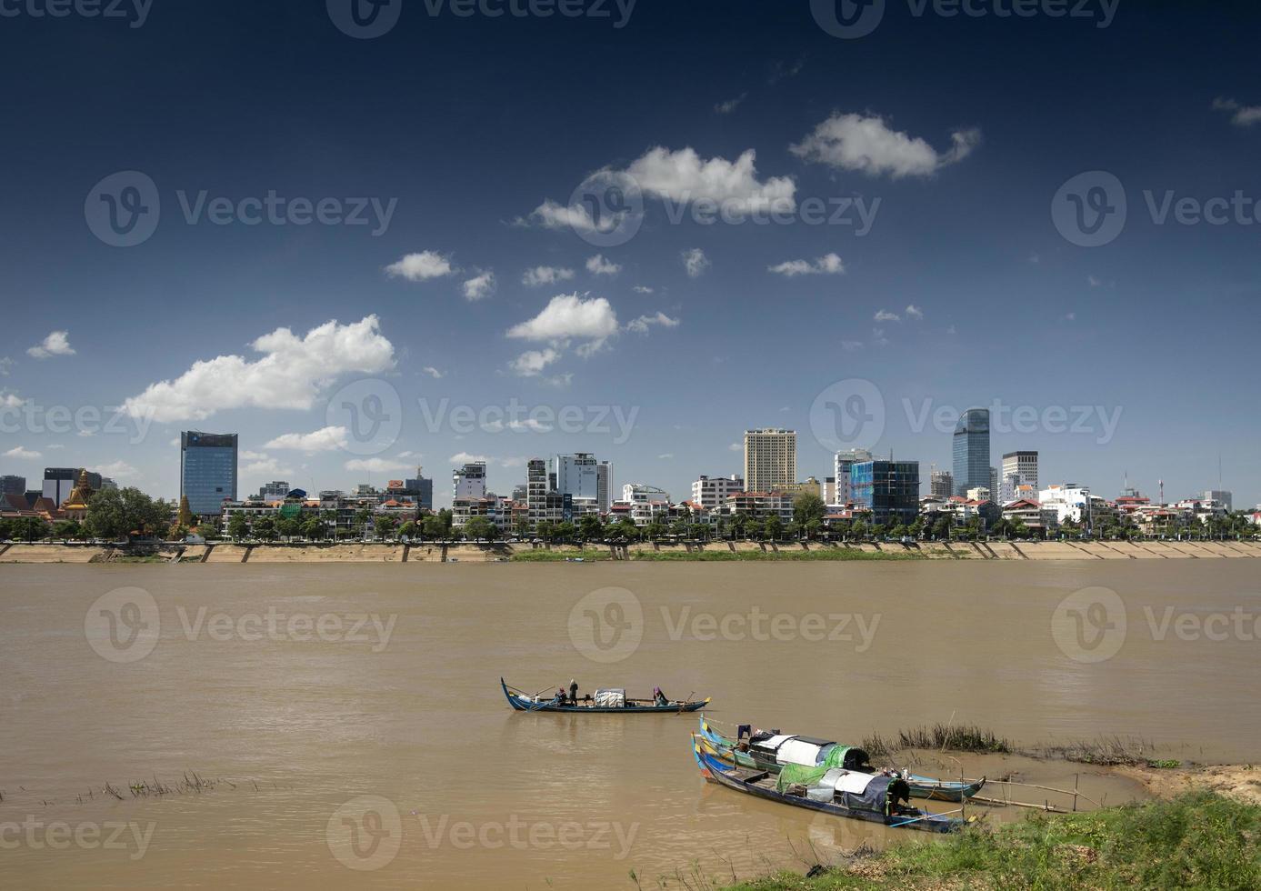 cham commmunity floating house boat village in phnom penh cambodia photo