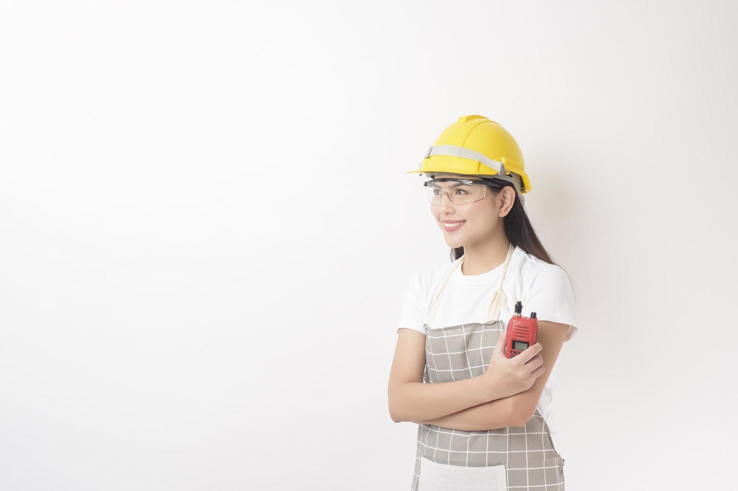 retrato técnico de mujer sobre fondo blanco foto