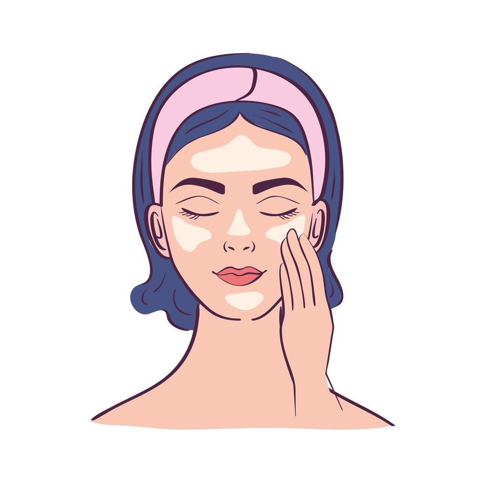 mujer joven aplicando mascarilla vector