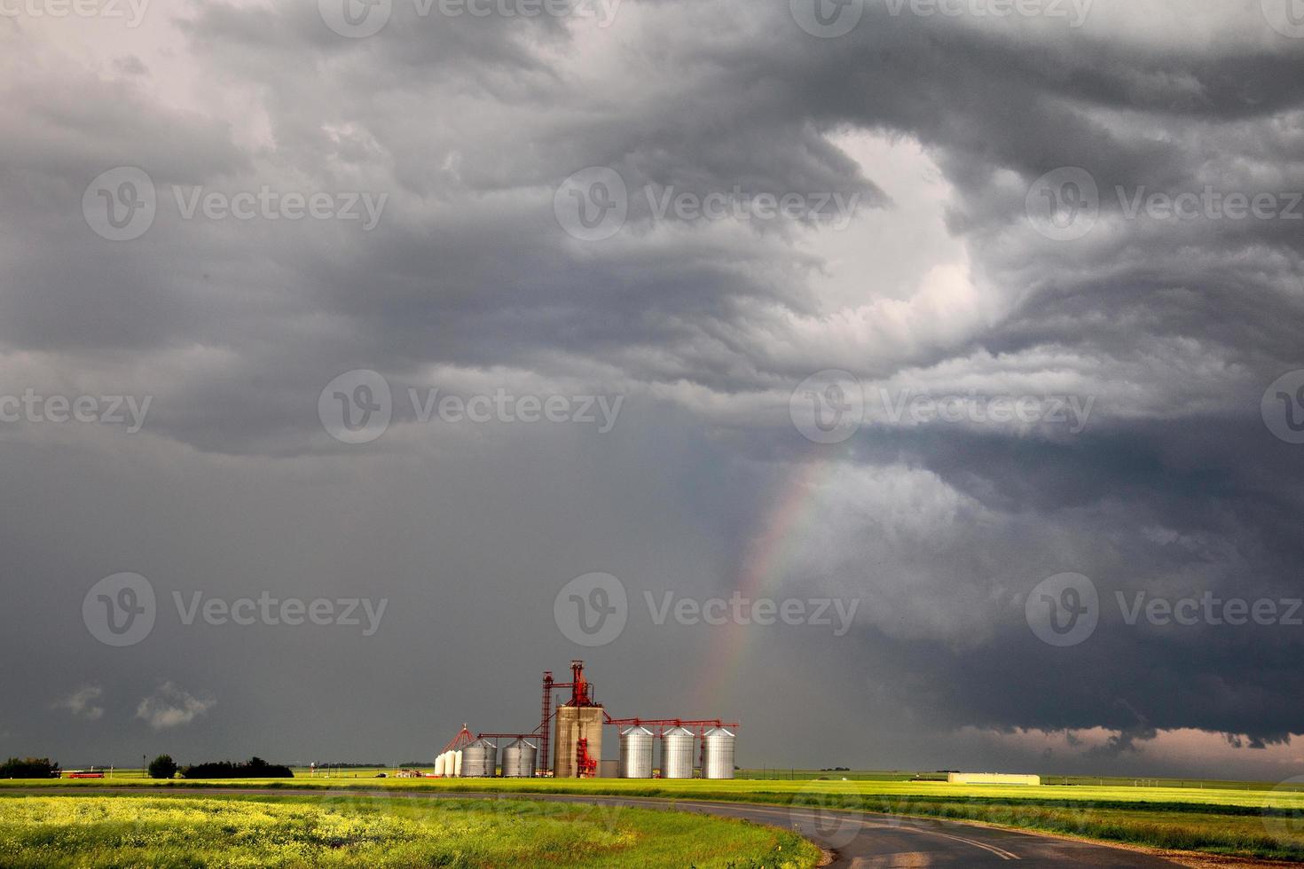 pradera nubes de tormenta canadá foto