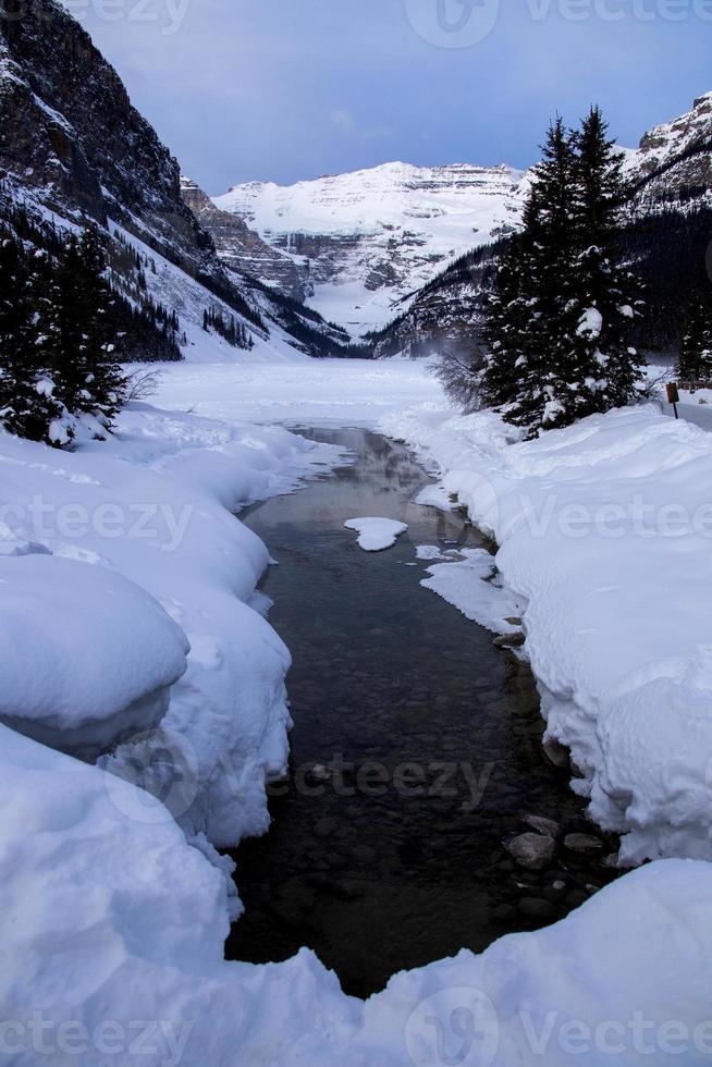 Chateau Lake Louise photo