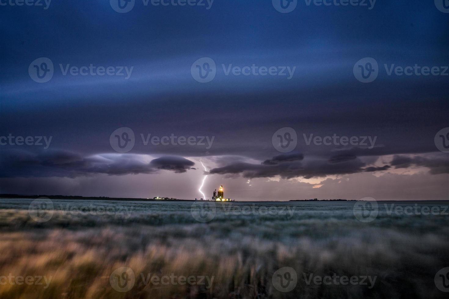 pradera nubes de tormenta canadá foto