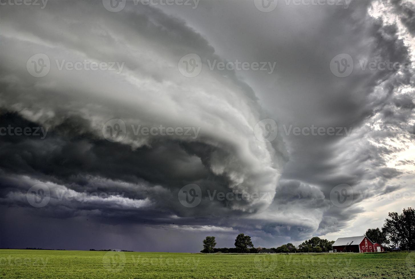 pradera nubes de tormenta canadá foto