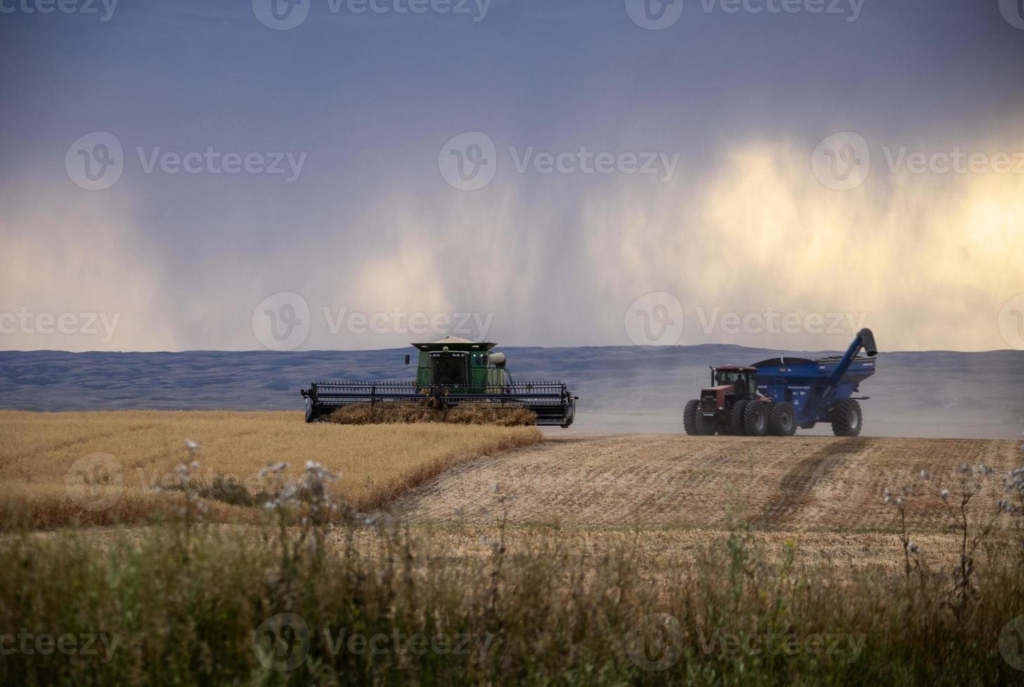 pradera nubes de tormenta canadá foto