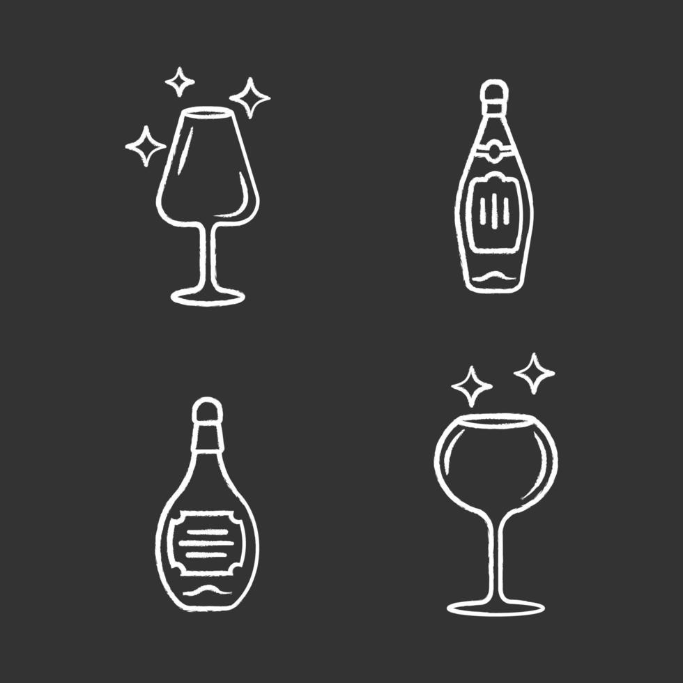 conjunto de iconos de tiza de cristalería de bebida de alcohol. elementos de servicio de vino. formas de vasos de cristal. Bebidas y tipos de bebidas. botellas de whisky y bourbon con etiquetas. Ilustraciones de vector pizarra