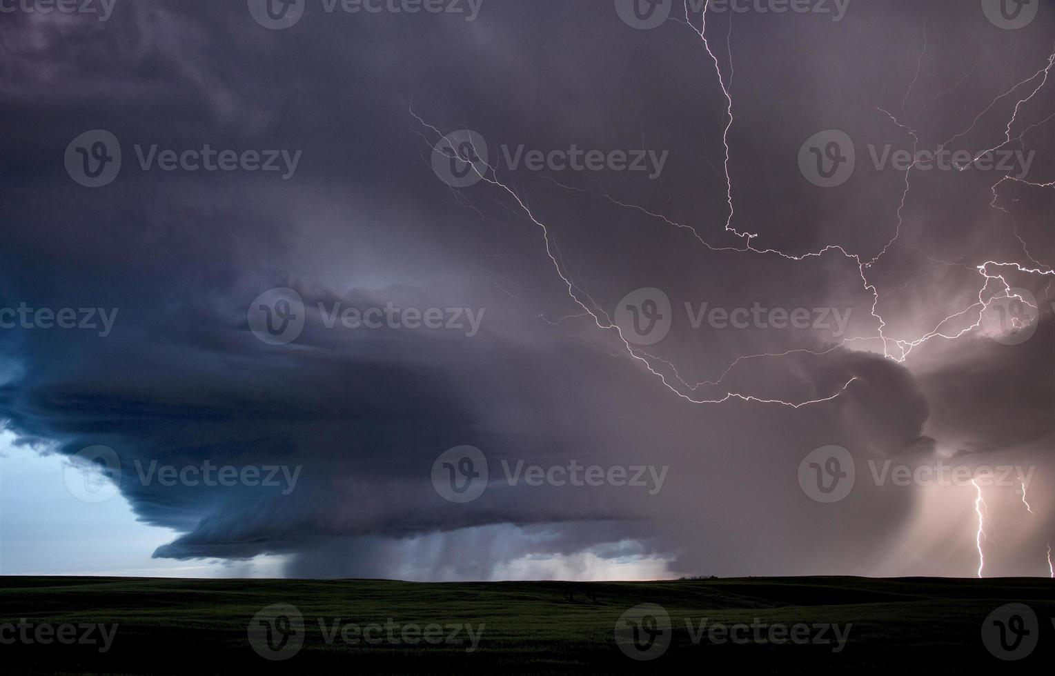 pradera nubes de tormenta canadá foto