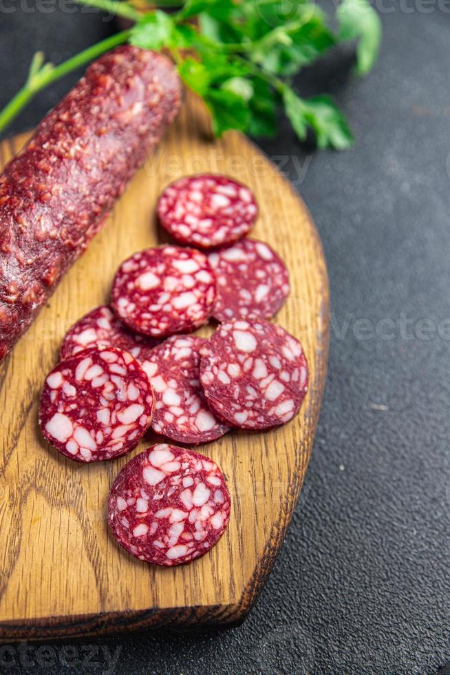 salchicha vegetariana sin carne sabor a proteína de trigo seitán vegano foto