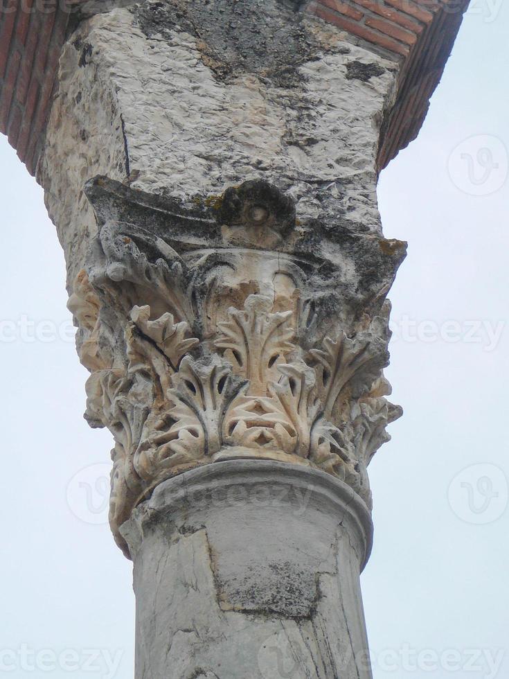 ruinas de minturnae, italia foto