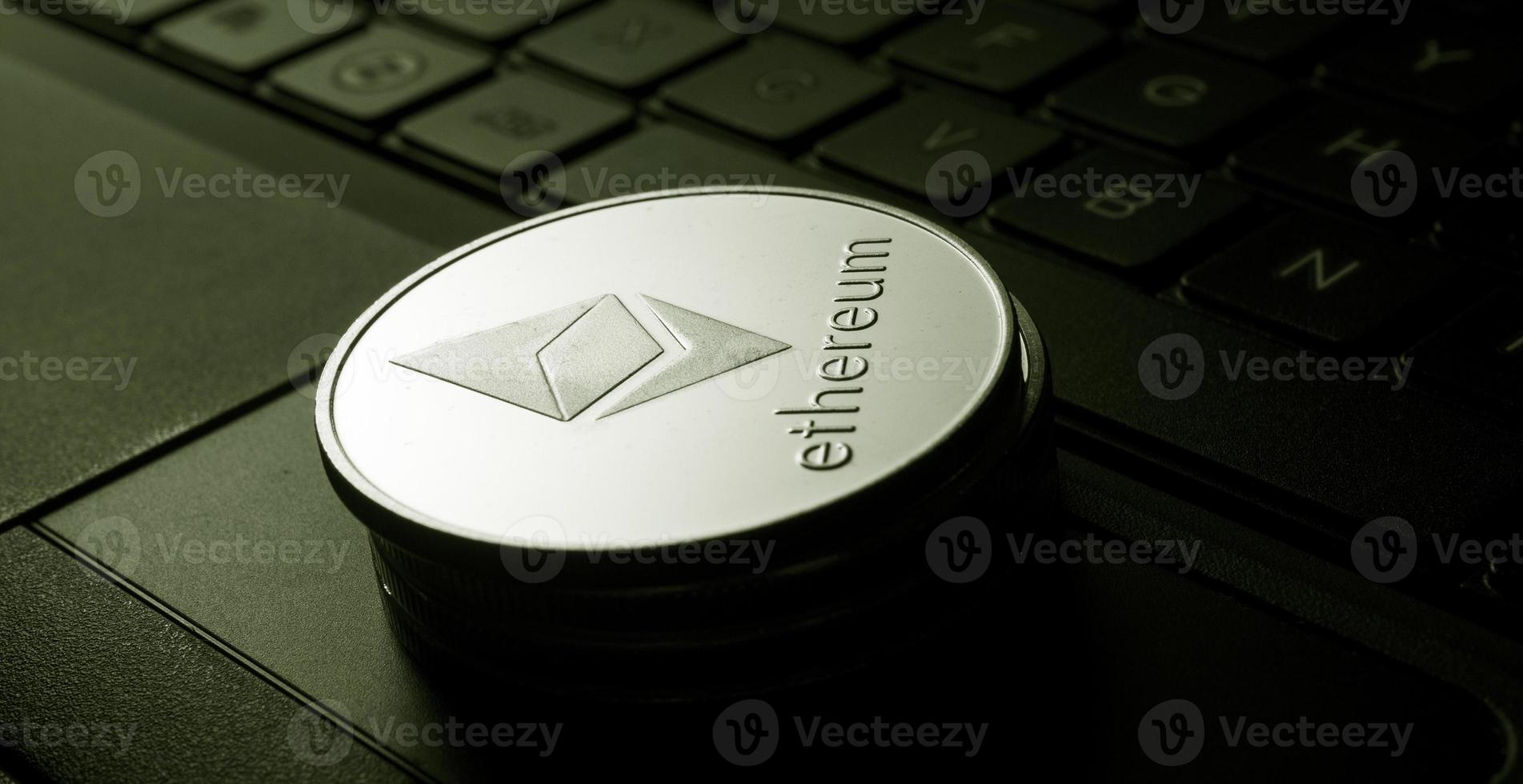 moneda criptográfica ethereum foto