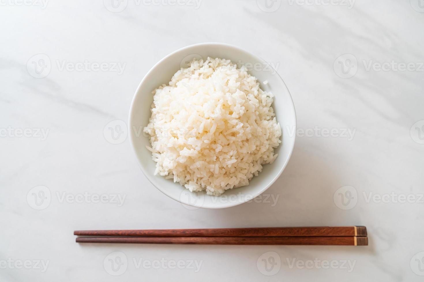 tazón de arroz blanco cocido foto