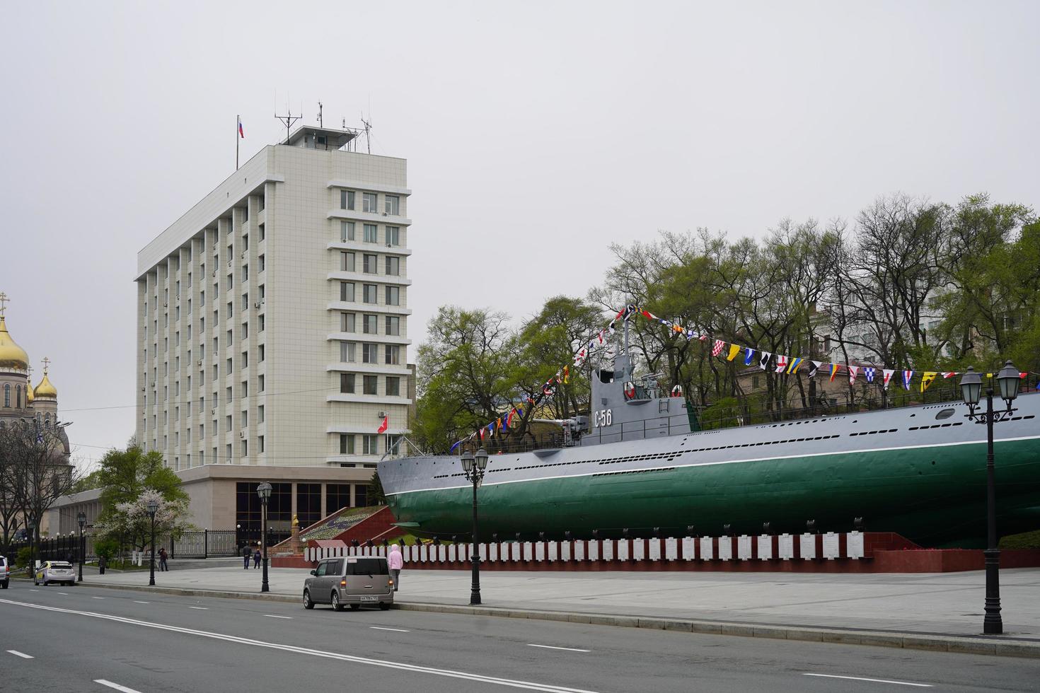 vladivostok, rusia-9 de mayo de 2020-barco museo submarino en el paseo marítimo. foto