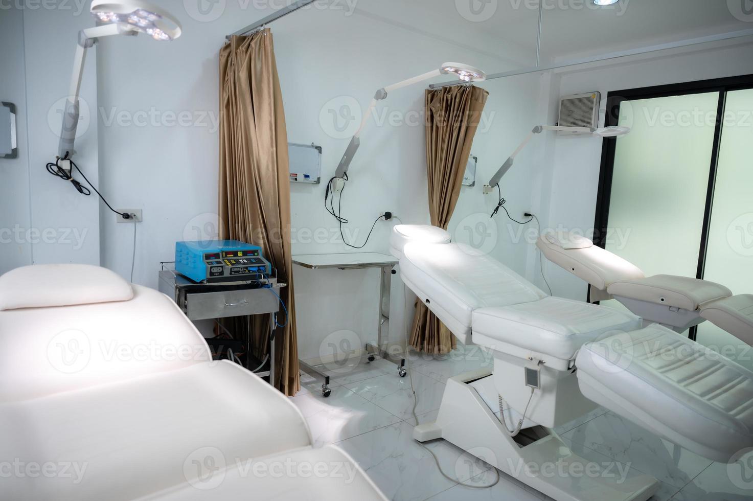 medical clinic operating room, cosmetic therapy health care treatment surgery clinic photo