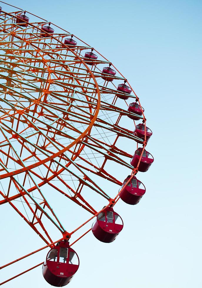 red ferry's wheel photo