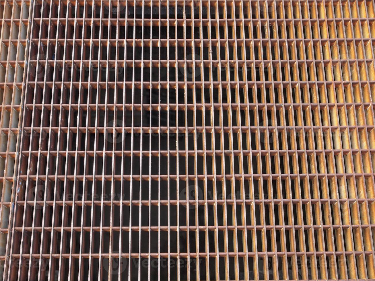 Rusted grid mesh photo