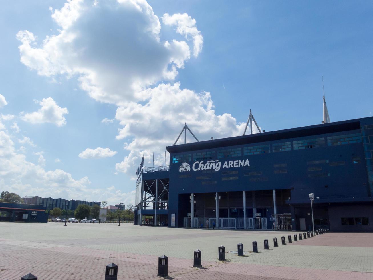 chang arena buriramtailandia 20 de noviembre de 2018 chang arena nombre no oficial estadio del castillo del trueno es un estadio construido para albergar buriram united football club.el 20 de noviembre de 2018 en tailandia. foto