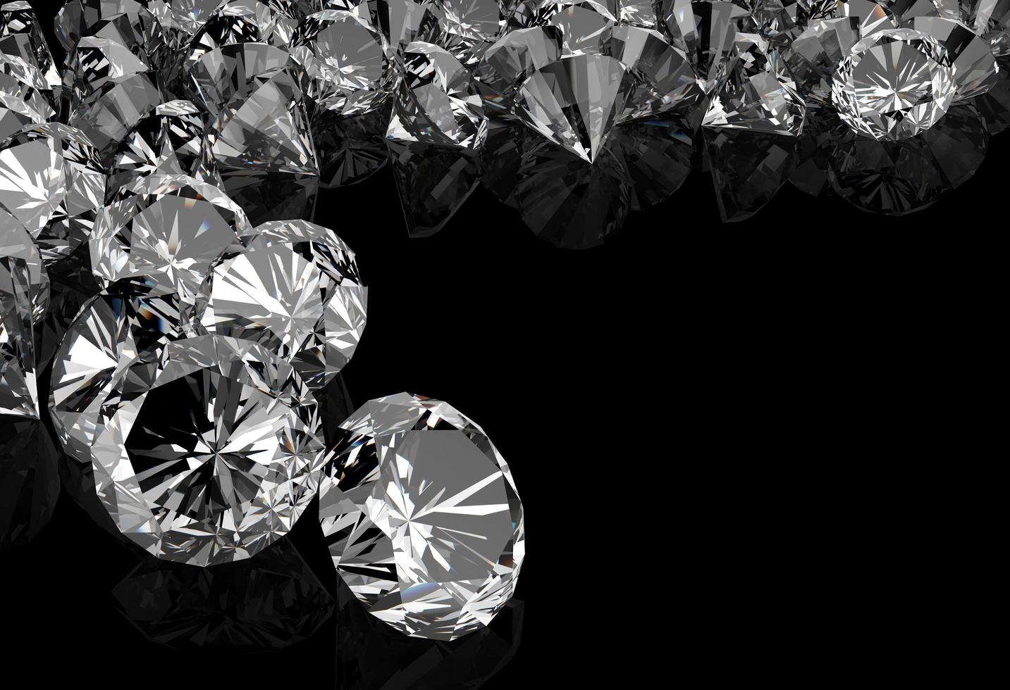 diamantes en superficie negra foto