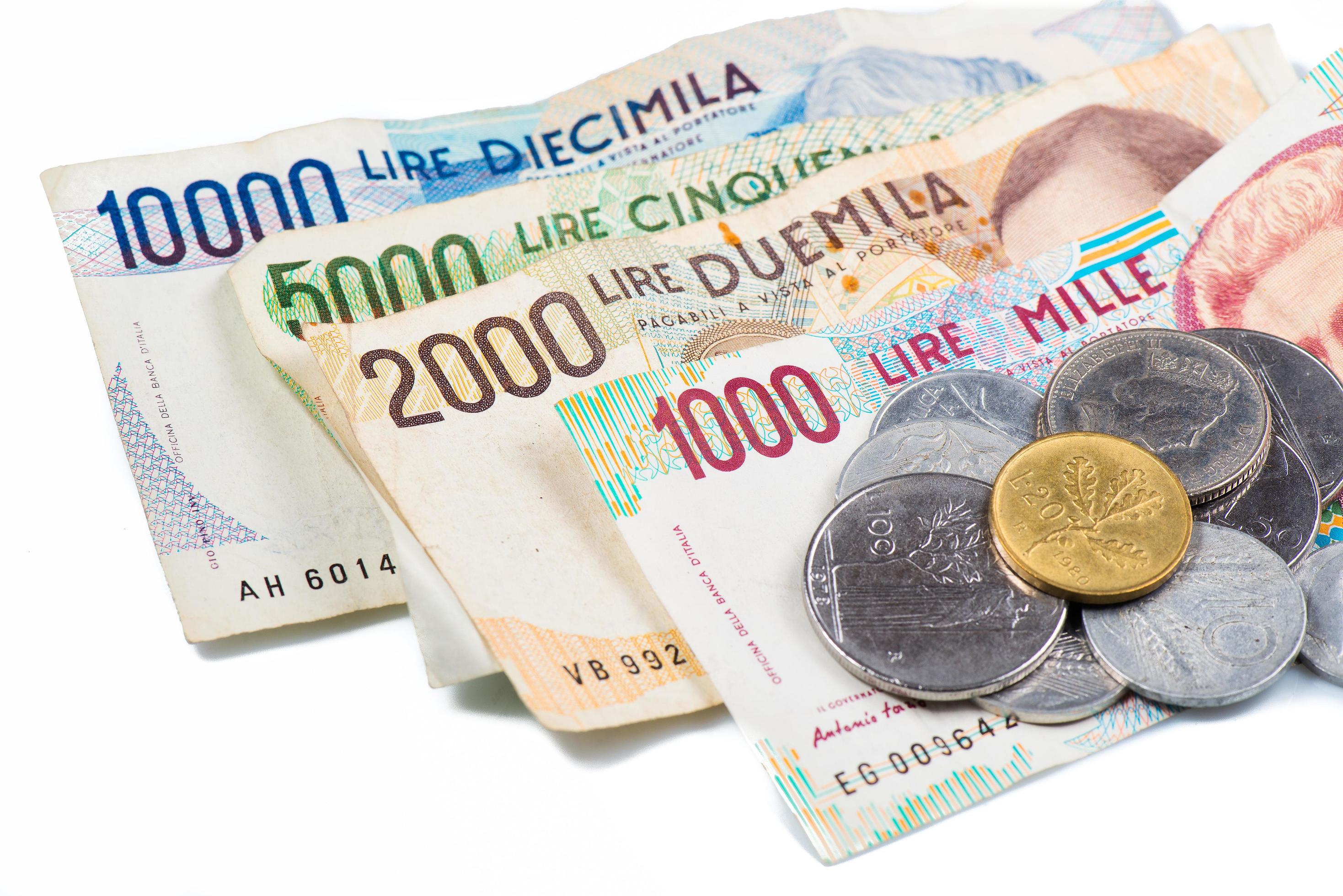 billetes de italia. lira italiana y monedas de metal 5254173 Foto de stock en Vecteezy billetes de italia. lira italiana y monedas de metal 5254173 Foto de stock en Vecteezy