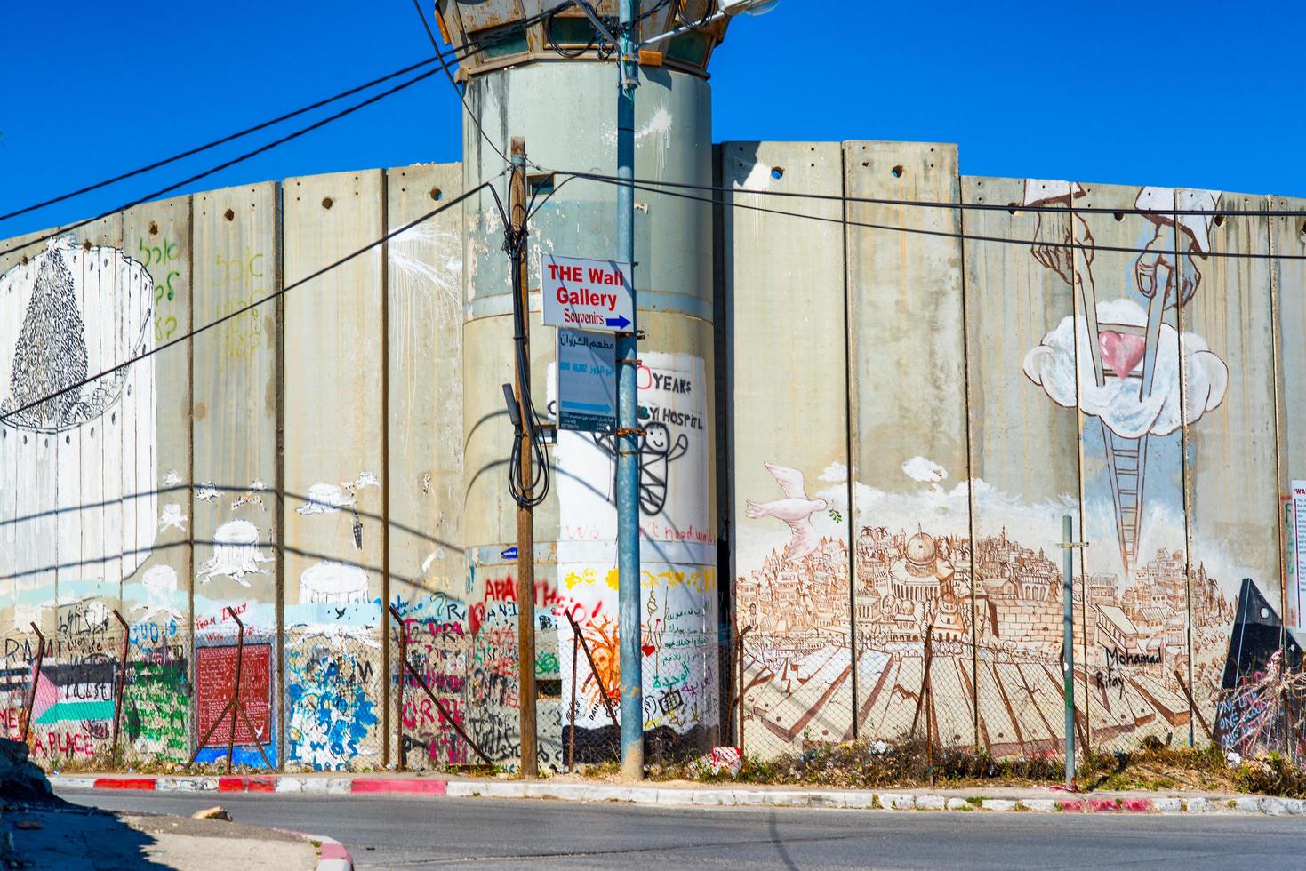 jerusalén, israel 2015- barrera de separación israelí, en belén foto