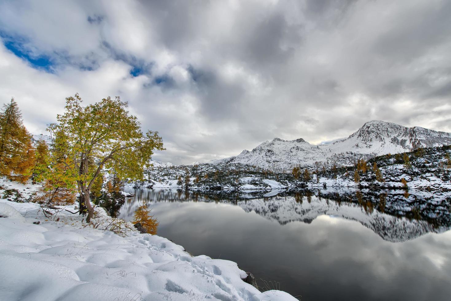 Mountains reflected in the lake photo