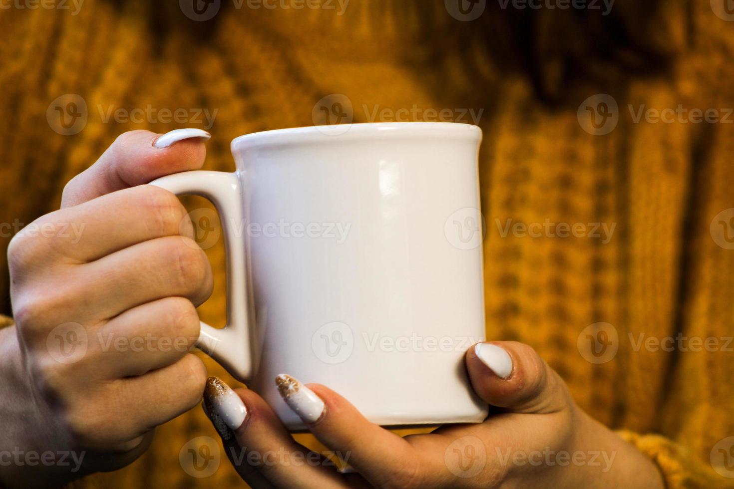 taza de té blanco foto
