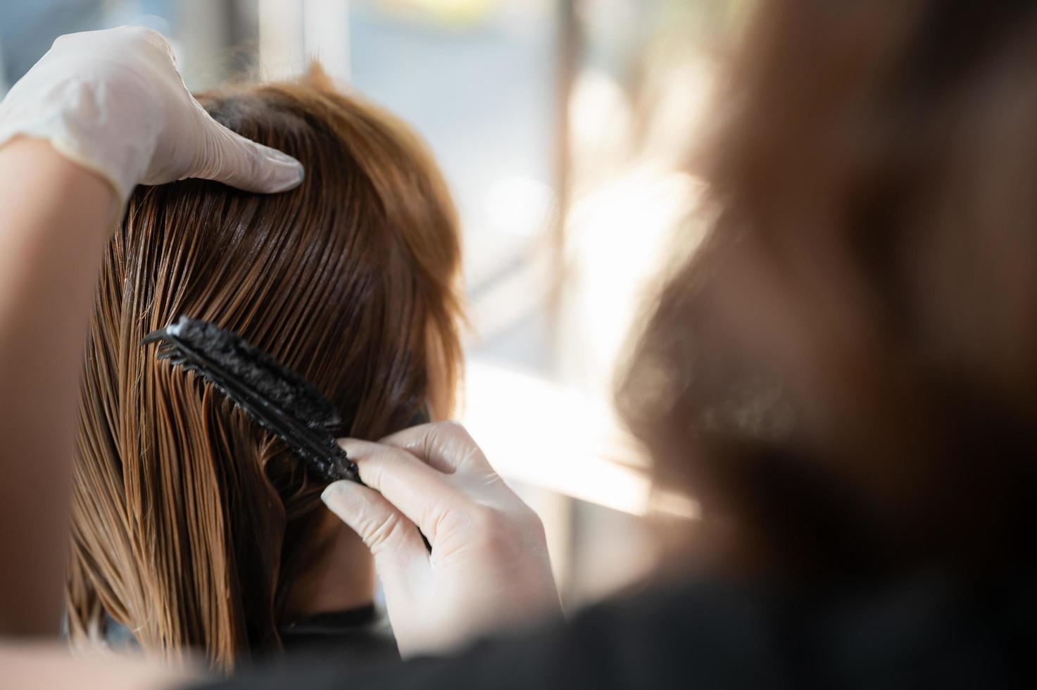 woman client person having a process to making treatment a hair with hairdresser in beauty salon 5370762 Stock Photo at Vecteezy woman client person having a process to making treatment a hair with hairdresser in beauty salon 5370762 Stock Photo at Vecteezy
