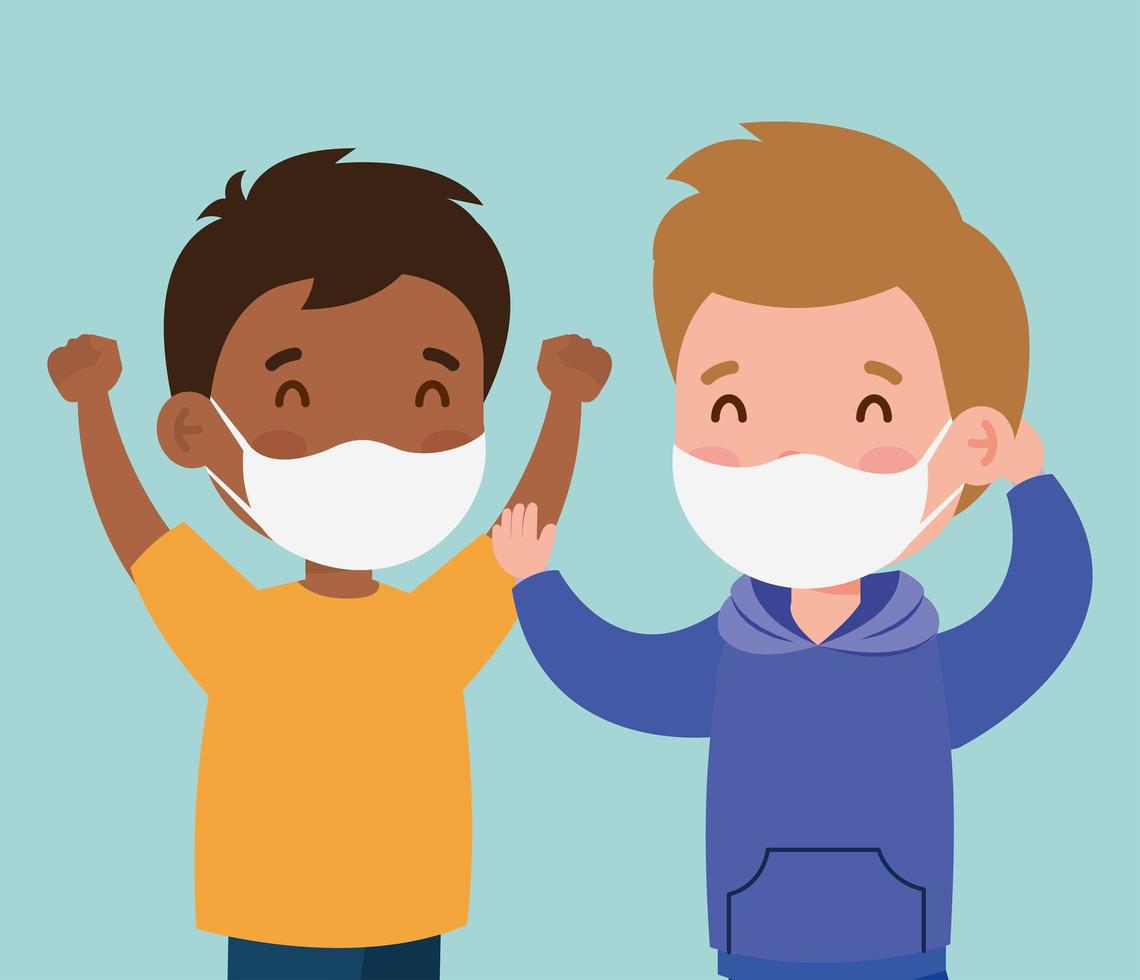 chicos lindos con máscara médica para prevenir el coronavirus covid 19 sobre fondo blanco vector